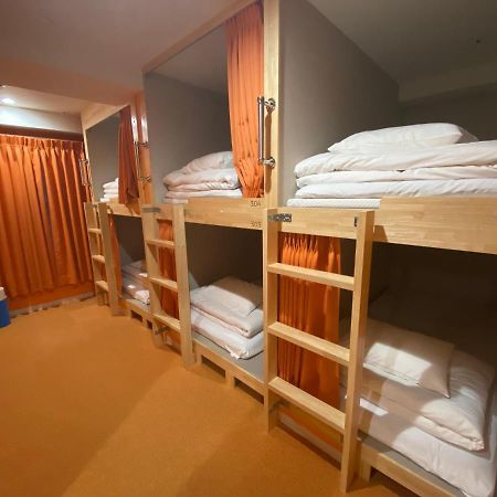 Hostel Anchorage Кобе Екстериор снимка
